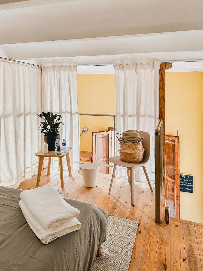 Habitacion Privada, Casa Compartida Con Pareja Private Room, Shared House With A Couple Barcelona Ngoại thất bức ảnh